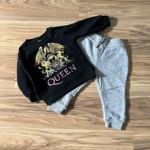 Queen Outfit